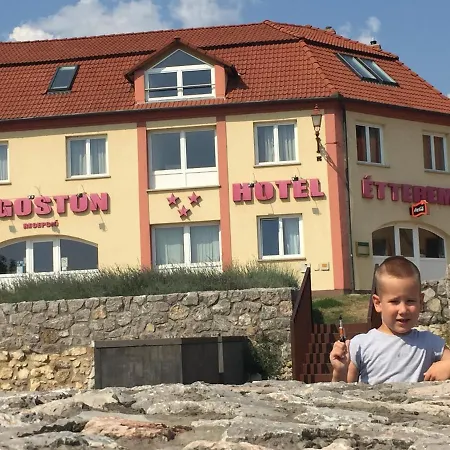 Hotell Agoston 3*